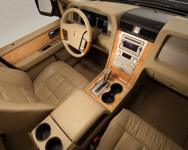 Фото Lincoln Navigator III Внедорожник 5 дв.