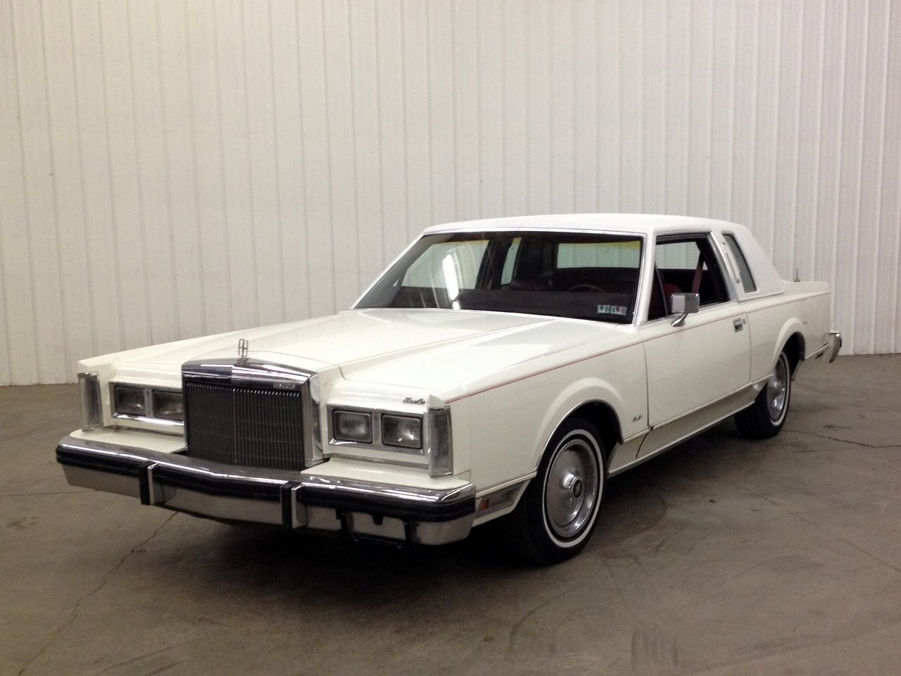 Фото Lincoln Town Car I