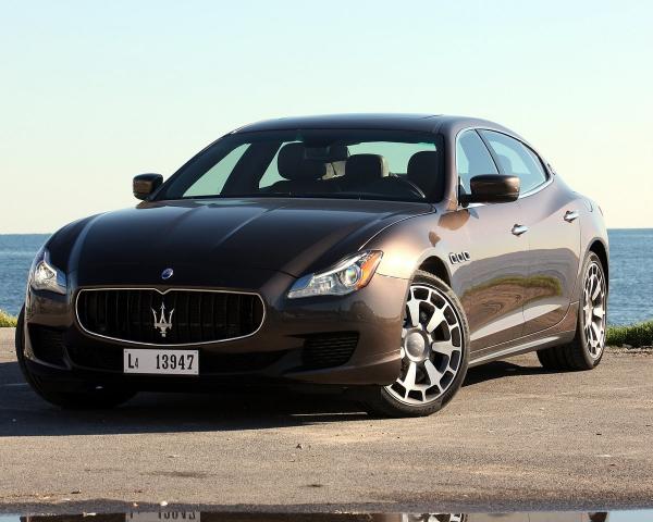 Фото Maserati Quattroporte VI Седан