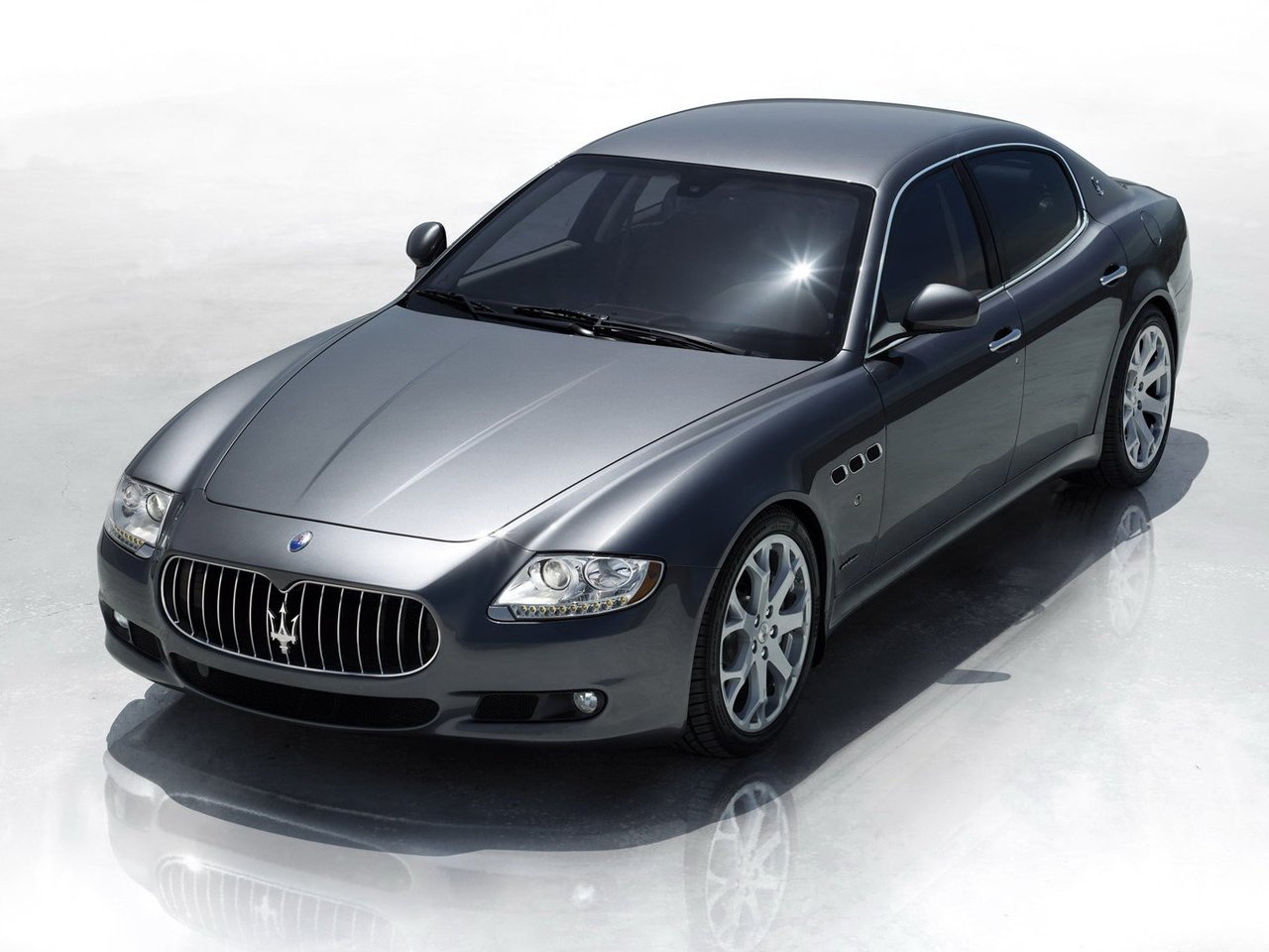 Фото Maserati Quattroporte V Рестайлинг