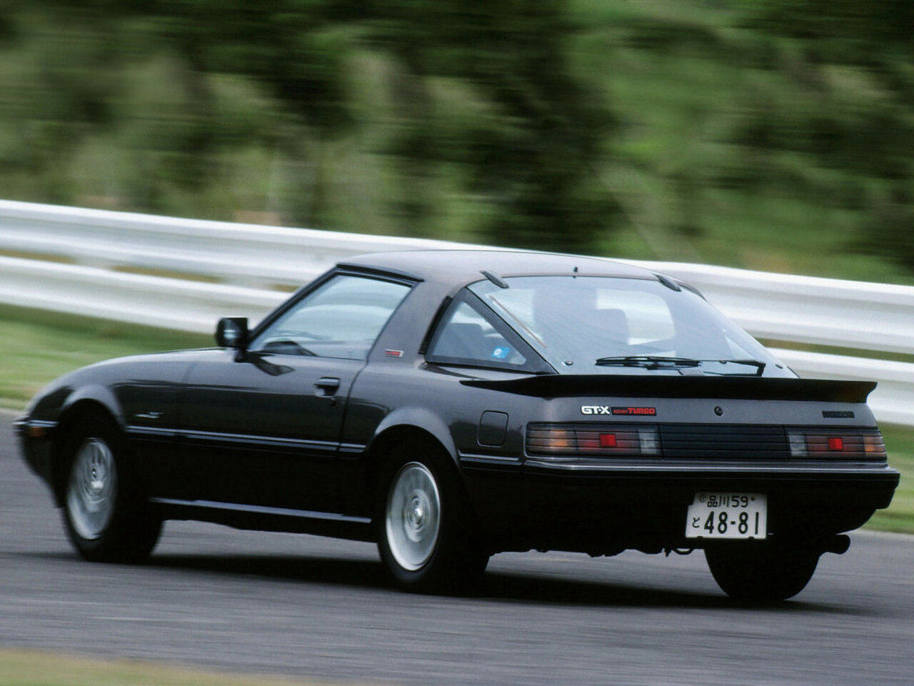 Фото Mazda Savanna RX-7 I (SA) Рестайлинг