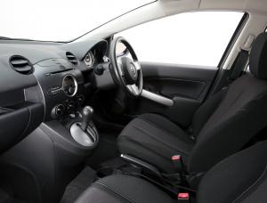 Фото Mazda 2 II Рестайлинг (DE2)