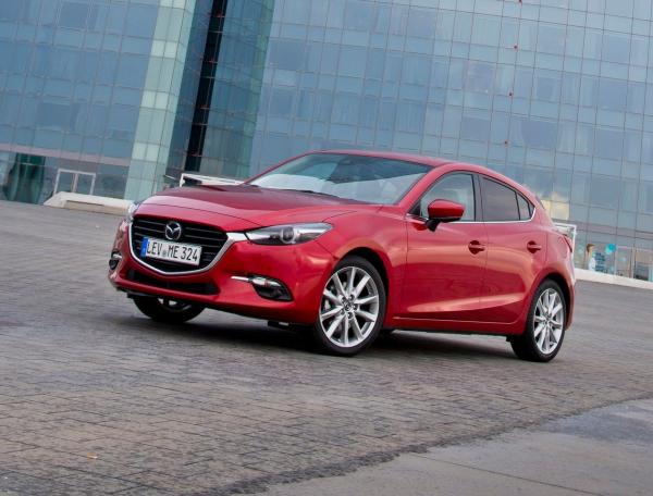Сравнение Mazda 3 и Opel Astra