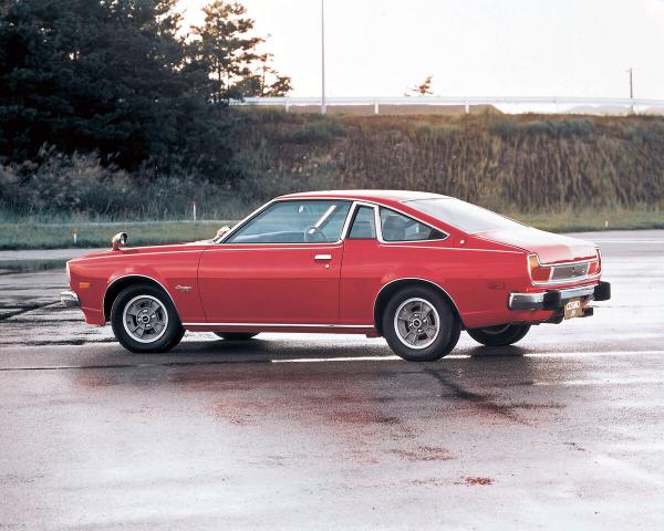 Фото Mazda Cosmo AP Фастбек