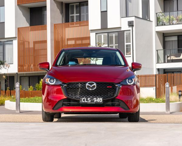 Фото Mazda 2 III (DJ) Рестайлинг 2 Хэтчбек 5 дв.