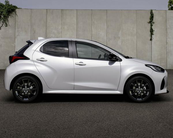 Фото Mazda 2 IV (XP21) Хэтчбек 5 дв.