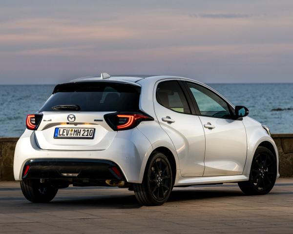 Фото Mazda 2 IV (XP21) Хэтчбек 5 дв.