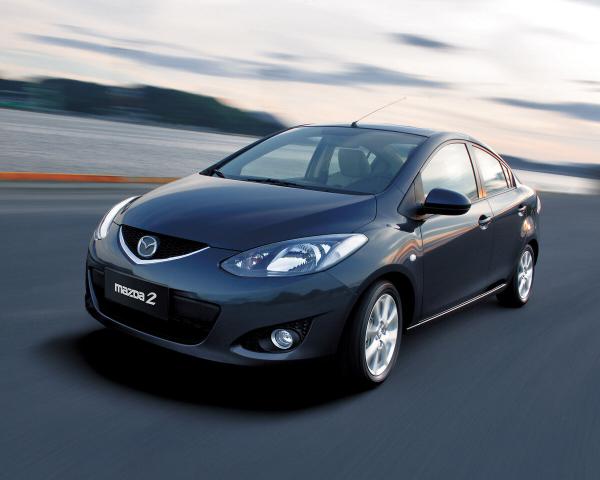 Фото Mazda 2 II (DE) Седан