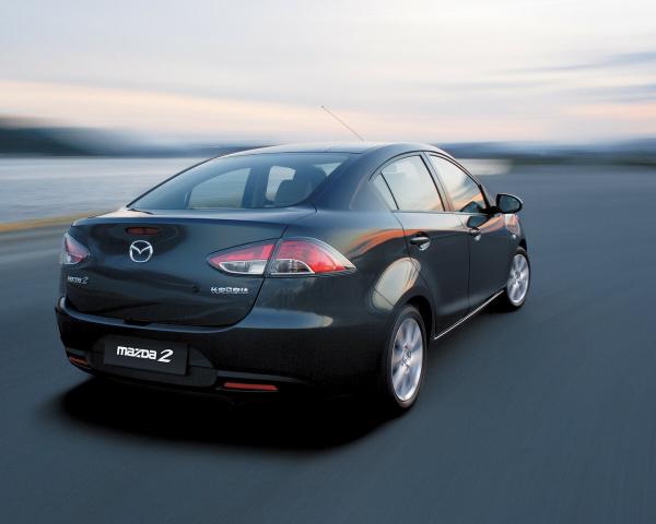 Фото Mazda 2 II (DE) Седан