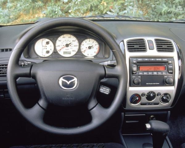 Фото Mazda Protege III (BJ) Хэтчбек 5 дв.