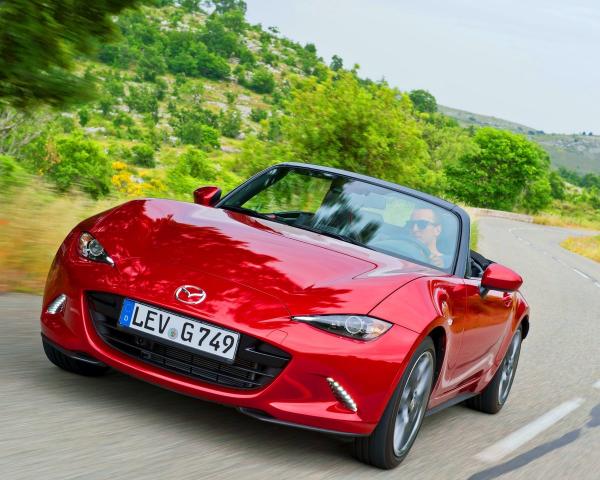 Фото Mazda MX-5 IV (ND) Родстер