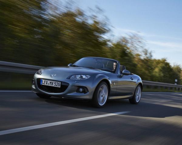 Фото Mazda MX-5 III (NC) Рестайлинг Родстер