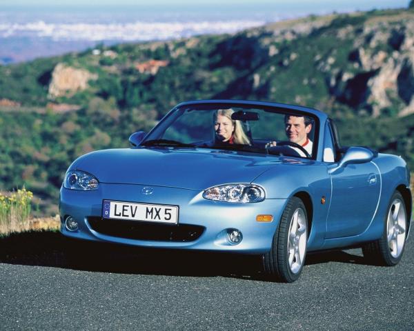 Фото Mazda MX-5 II (NB) Рестайлинг Родстер