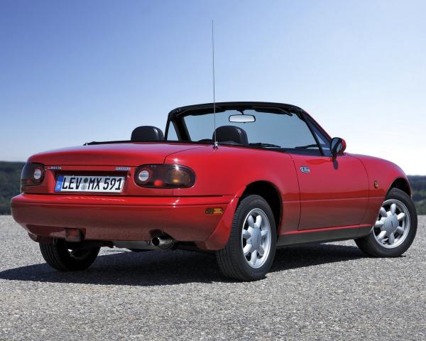 Фото Mazda MX-5 I (NA) Родстер