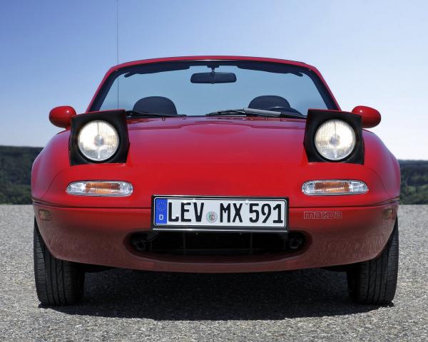 Фото Mazda MX-5 I (NA) Родстер