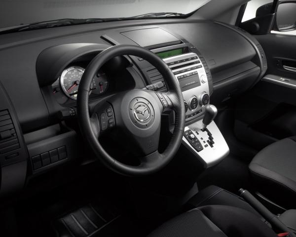 Фото Mazda 5 I (CR) Компактвэн