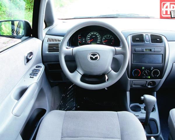 Фото Mazda Premacy II (CR) Компактвэн