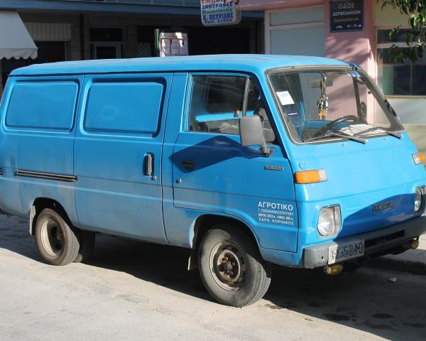 Фото Mazda Bongo II Фургон