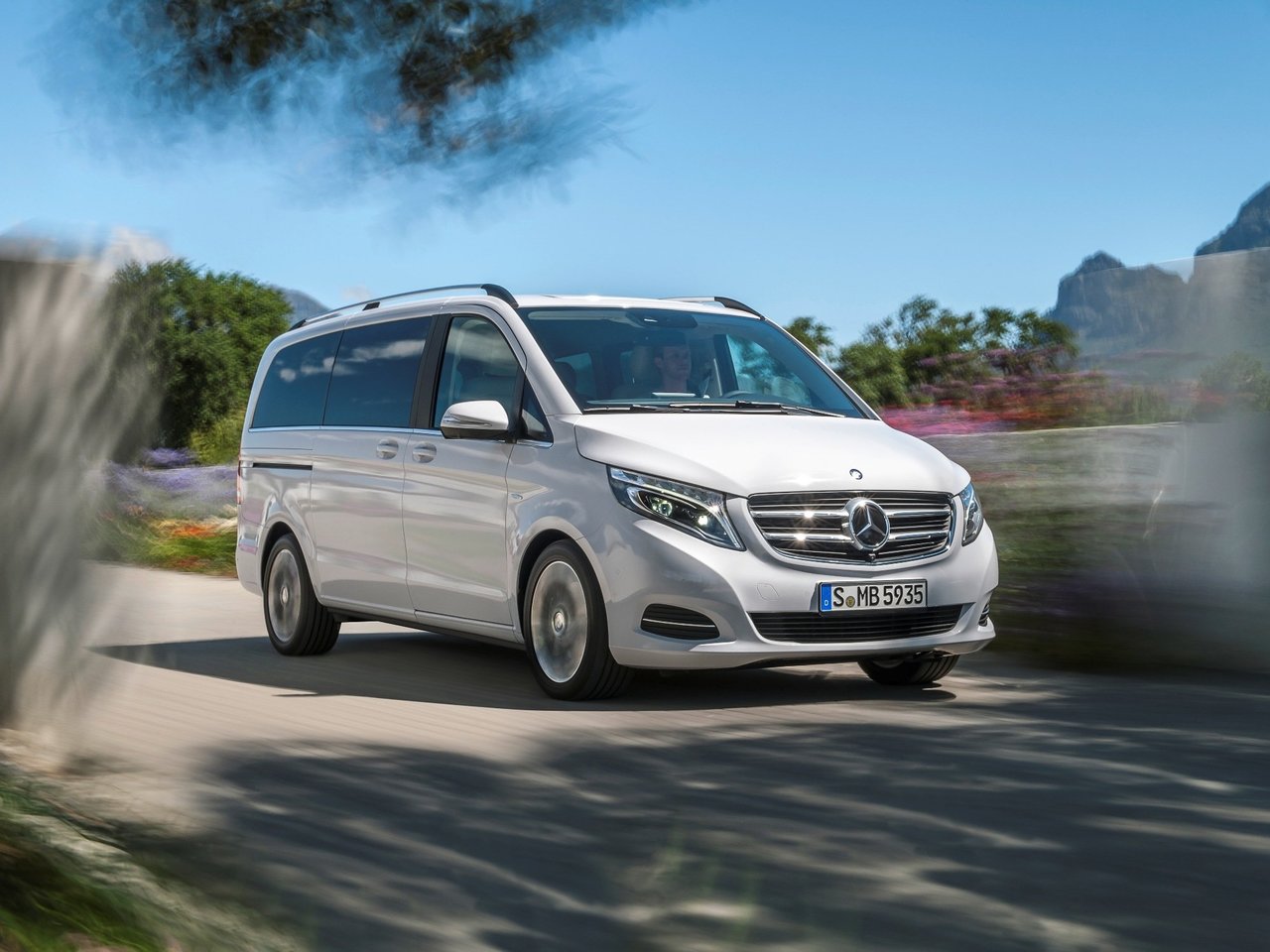 Фото Mercedes-Benz V-класс II