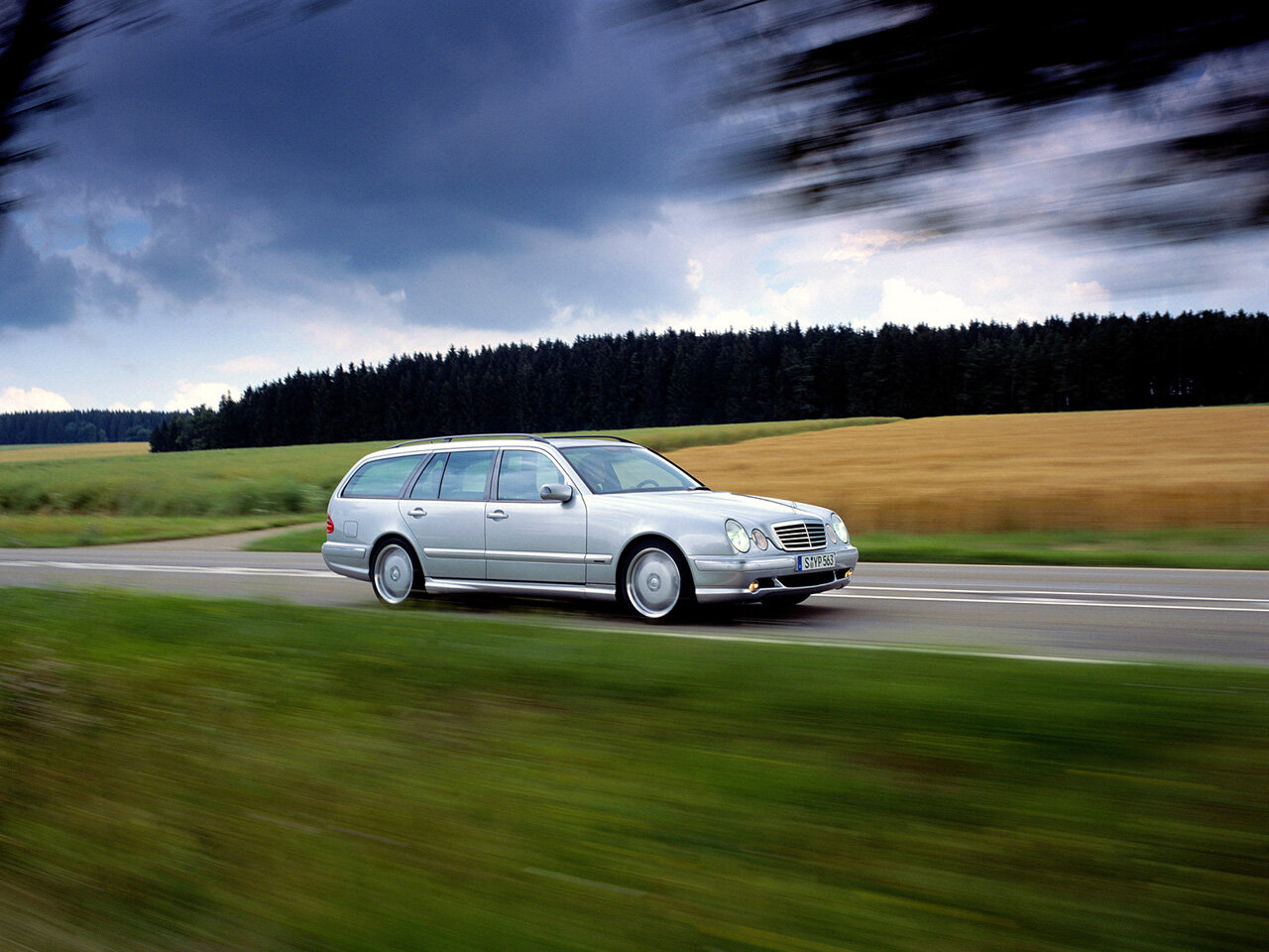 Фото Mercedes-Benz E-класс AMG II (W210, S210)