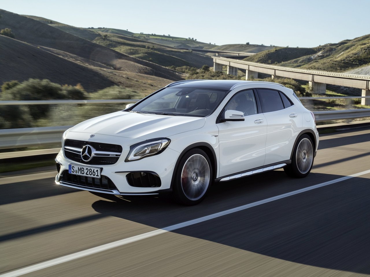 Фото Mercedes-Benz GLA AMG I (X156) Рестайлинг