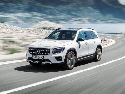 Фото Mercedes-Benz GLB I (X247) Внедорожник 5 дв.