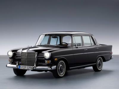 Фото Mercedes-Benz W110 Second Series Седан