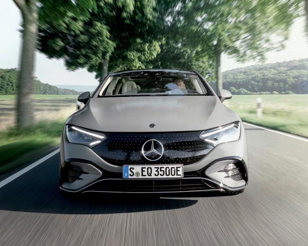 Фото Mercedes-Benz EQE I Седан