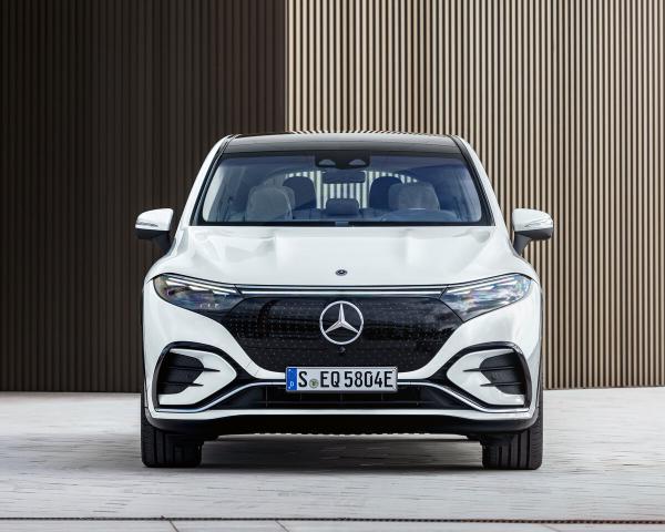 Фото Mercedes-Benz EQS SUV I Внедорожник 5 дв.