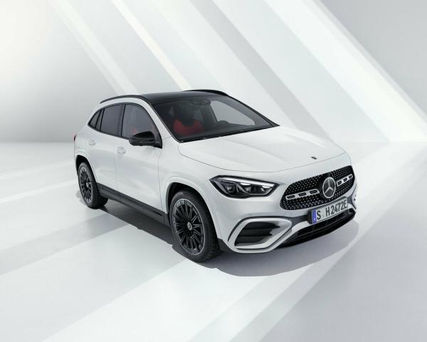 Фото Mercedes-Benz GLA II (H247) Рестайлинг Внедорожник 5 дв.