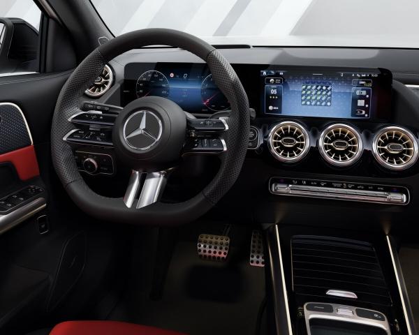 Фото Mercedes-Benz GLA II (H247) Рестайлинг Внедорожник 5 дв.