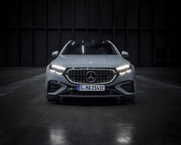 Фото Mercedes-Benz E-класс AMG VI (W214) Универсал 5 дв.