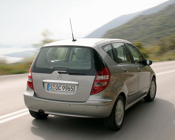 Фото Mercedes-Benz A-класс II (W169) Хэтчбек 5 дв.