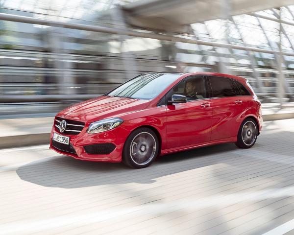 Фото Mercedes-Benz B-класс II (W246) Рестайлинг Хэтчбек 5 дв.