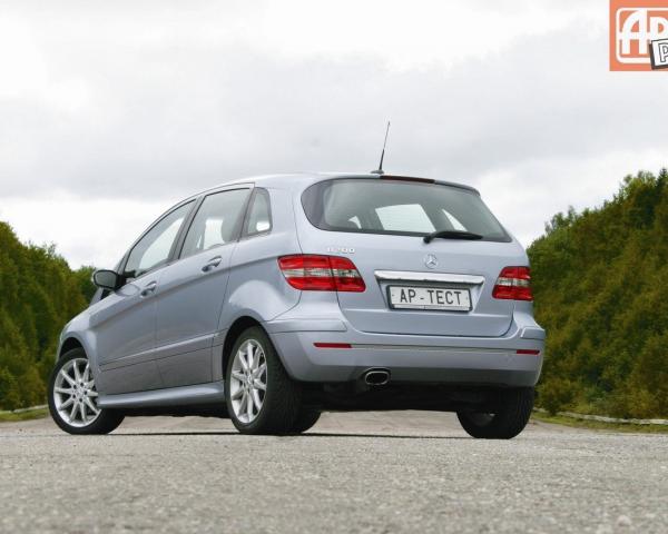 Фото Mercedes-Benz B-класс I (W245) Хэтчбек 5 дв.