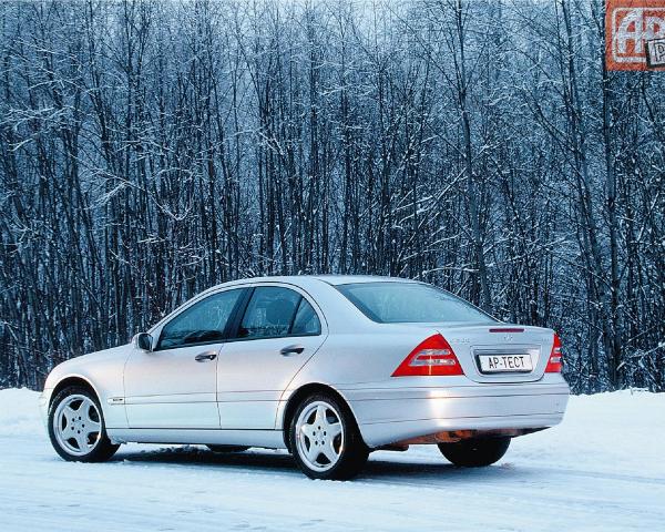 Фото Mercedes-Benz C-класс II (W203) Седан