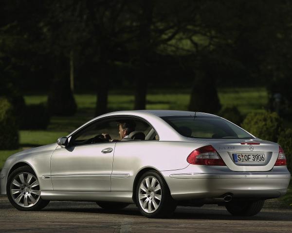 Фото Mercedes-Benz CLK-класс II (W209) Рестайлинг Купе-хардтоп