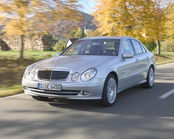 Фото Mercedes-Benz E-класс III (W211, S211) Седан