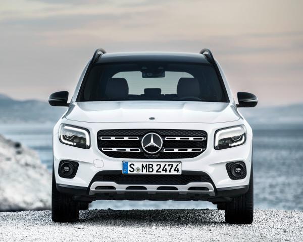 Фото Mercedes-Benz GLB I (X247) Внедорожник 5 дв.