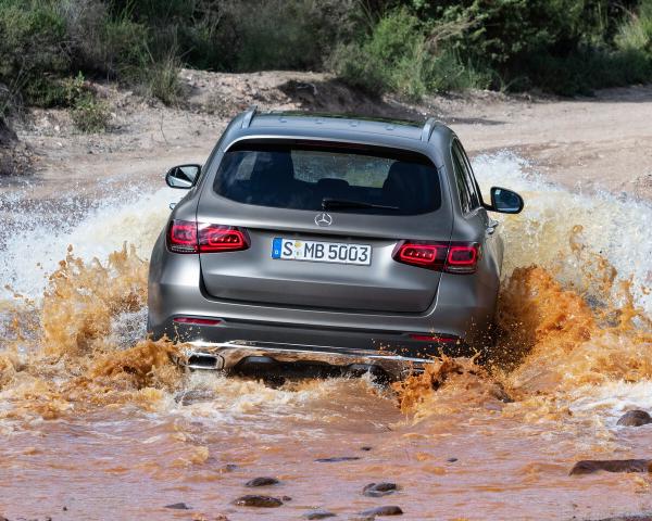 Фото Mercedes-Benz GLC I (X253) Рестайлинг Внедорожник 5 дв.