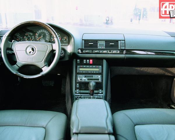 Фото Mercedes-Benz S-класс III (W140) Рестайлинг Седан Long