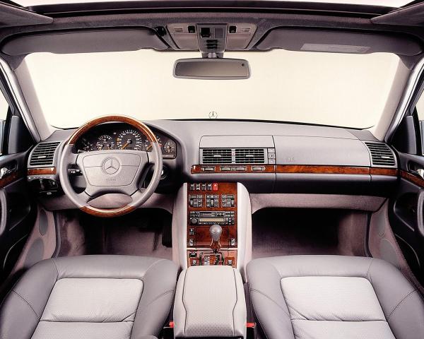 Фото Mercedes-Benz S-класс III (W140) Седан