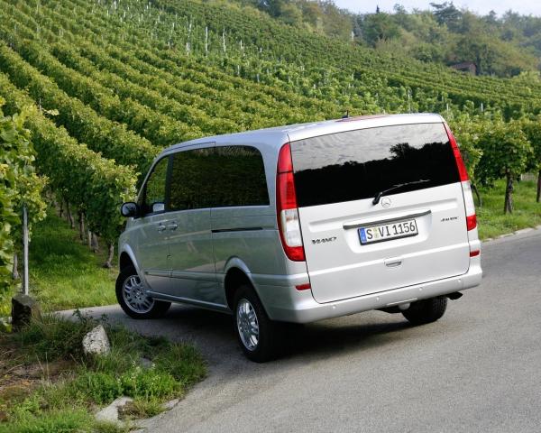 Фото Mercedes-Benz Viano I (W639) Минивэн Long