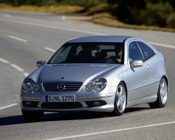 Фото Mercedes-Benz C-класс AMG II (W203) Хэтчбек 3 дв.