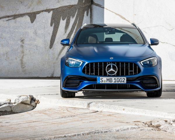 Фото Mercedes-Benz E-класс AMG V (W213) Рестайлинг Универсал 5 дв.