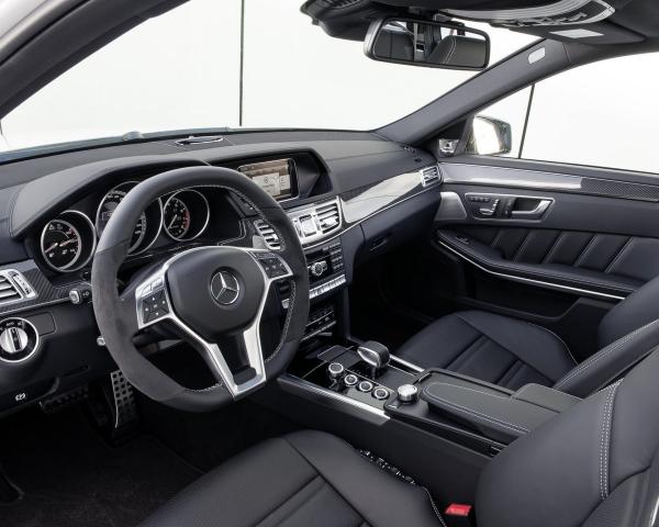 Фото Mercedes-Benz E-класс AMG IV (W212, S212) Рестайлинг Универсал 5 дв.