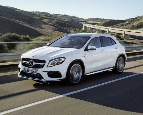 Фото Mercedes-Benz GLA AMG I (X156) Рестайлинг Внедорожник 5 дв.