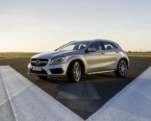 Фото Mercedes-Benz GLA AMG I (X156) Внедорожник 5 дв.