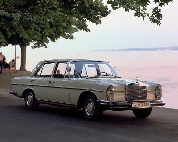 Фото Mercedes-Benz W108 I Седан