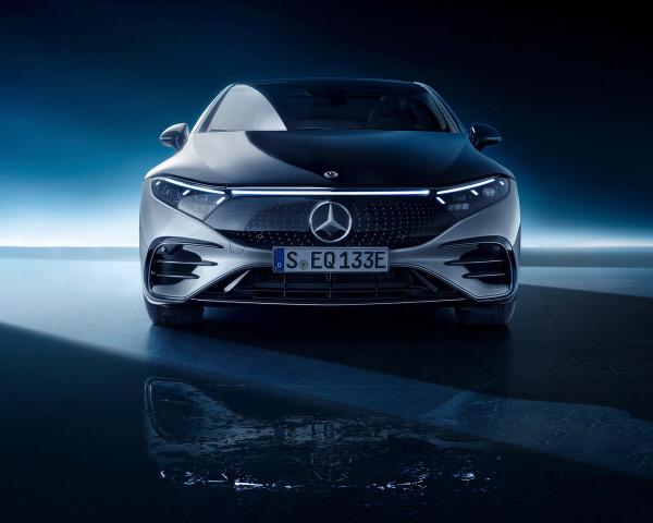 Фото Mercedes-Benz EQS I Лифтбек